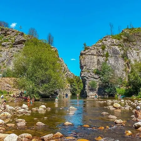 Time-traveler's Paradise In Gois Gæstehus 4*